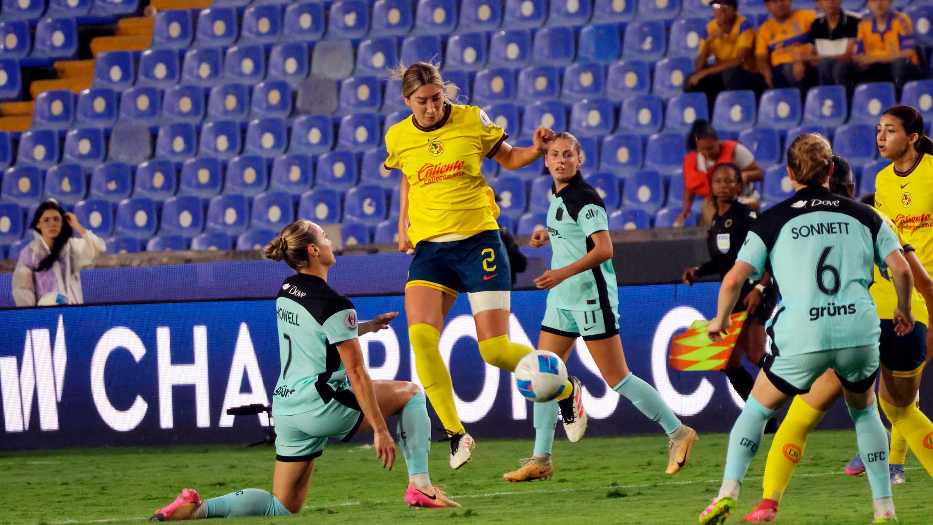 Jocelyn Orejel, defensa del América femenil: “Estamos en el mismo barco, esta experiencia nos hará crecer como equipo”